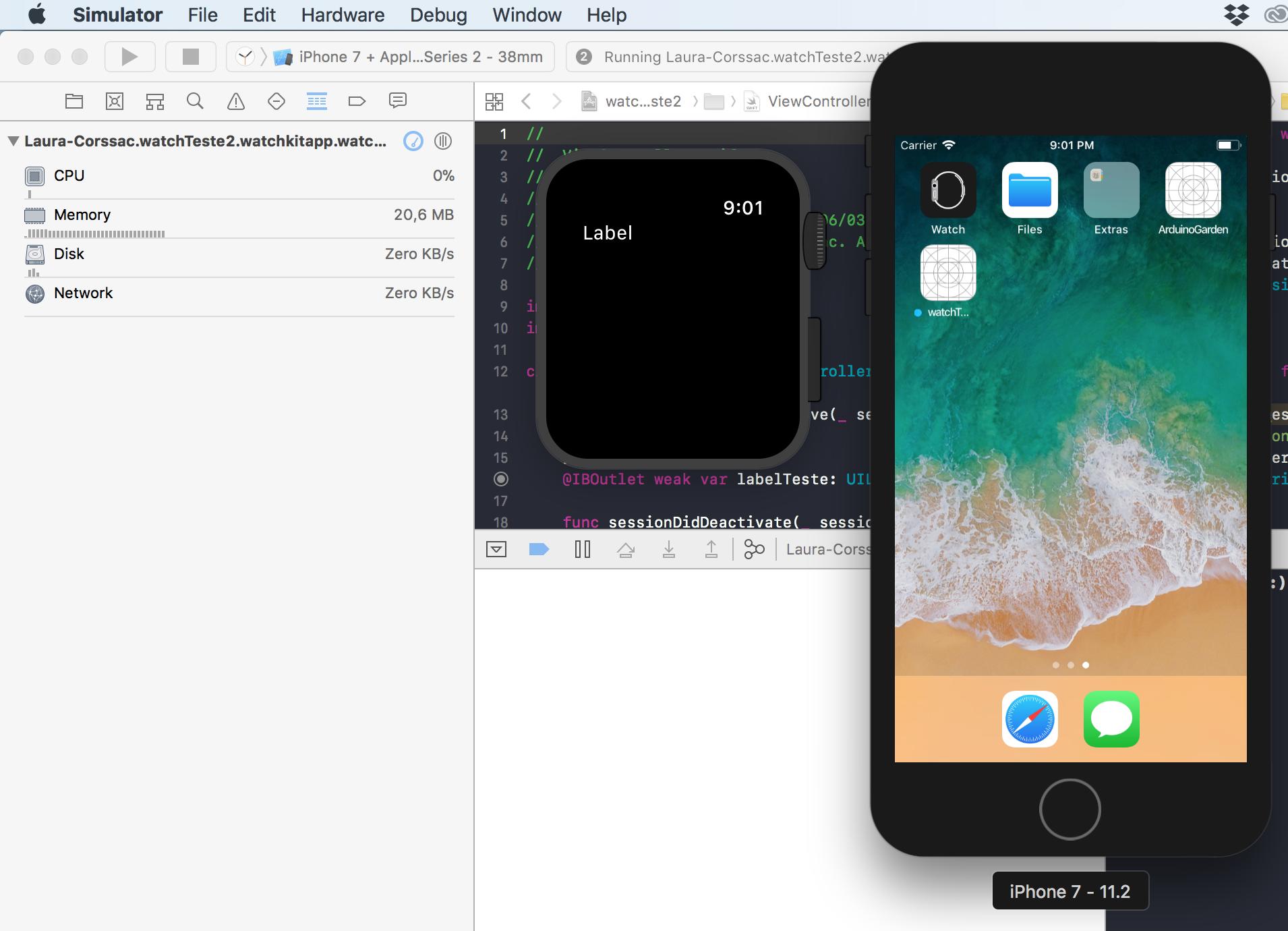 снимок экрана с Xcode, симулятором Apple Watch и iPhone